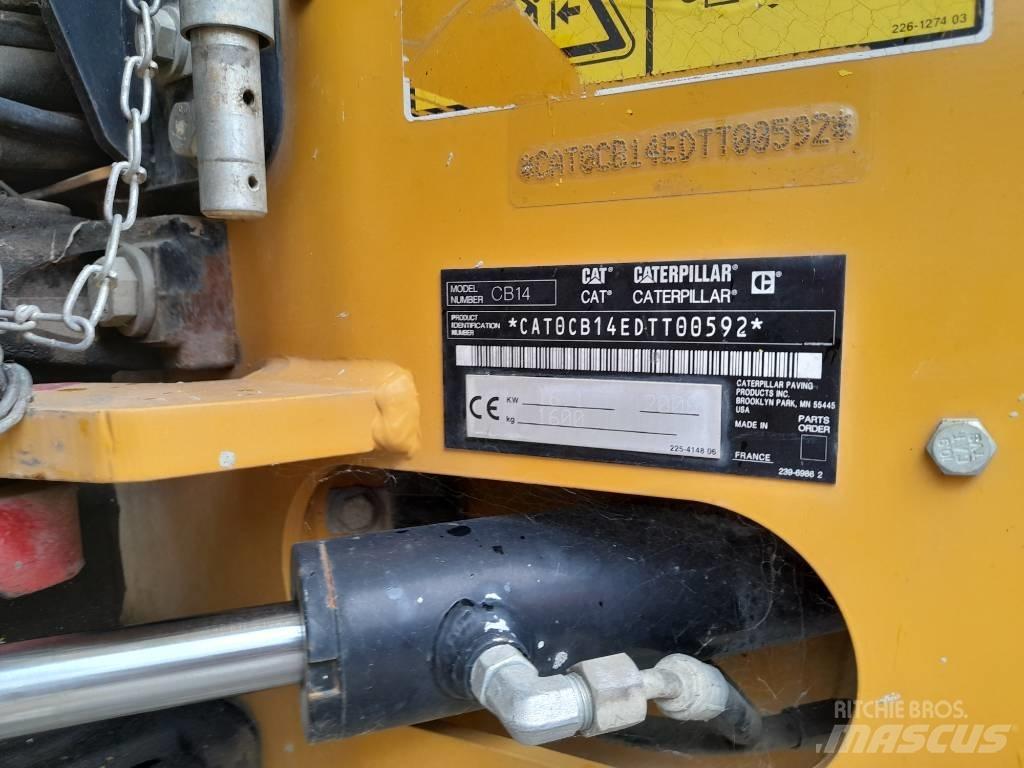 CAT CB 14 Valjci sa duplim bubnjem