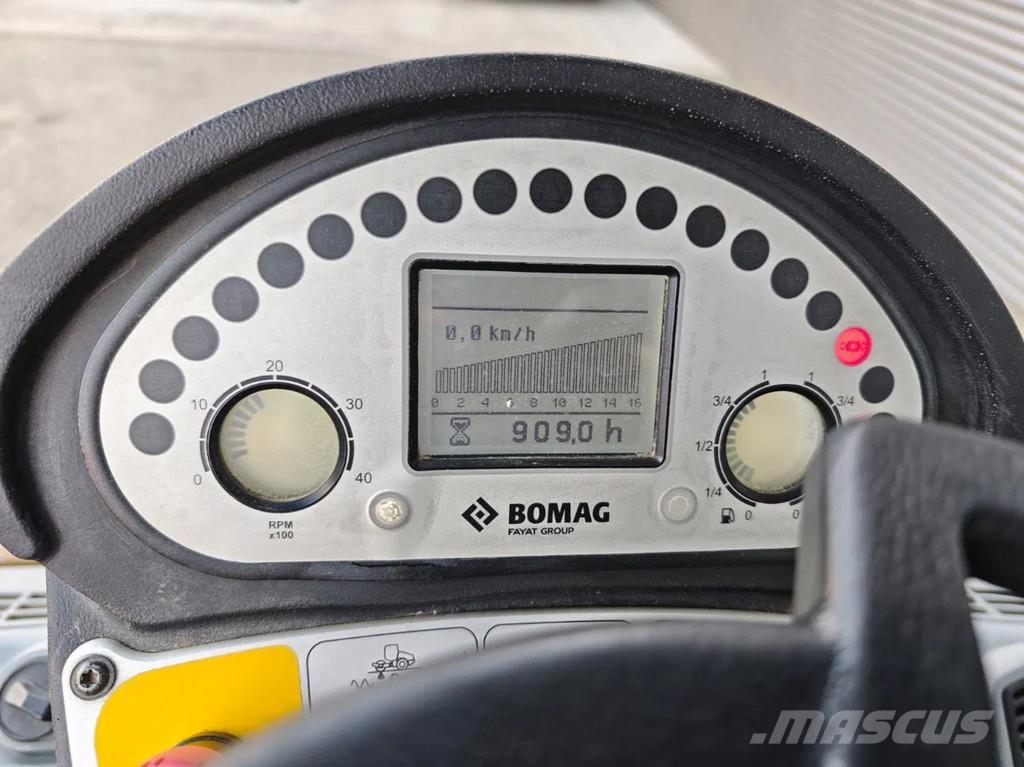 Bomag BW 177 D-5 Gumeni valjci na točkovima