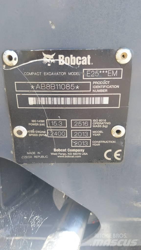 Bobcat E 25 Mini bageri < 7t