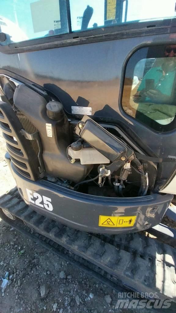 Bobcat E 25 Mini bageri < 7t