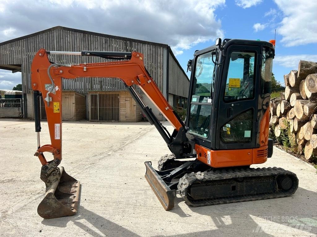 Hitachi ZX 26 U-6 Mini bageri < 7t