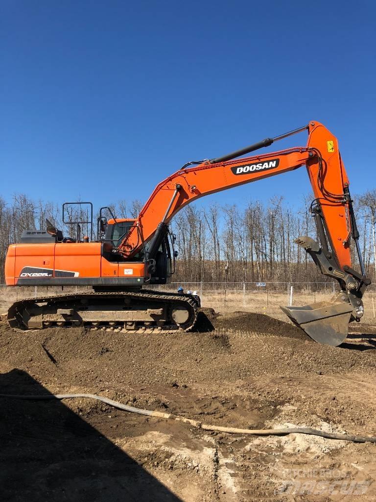 Develon DX225LC-5 Bageri guseničari