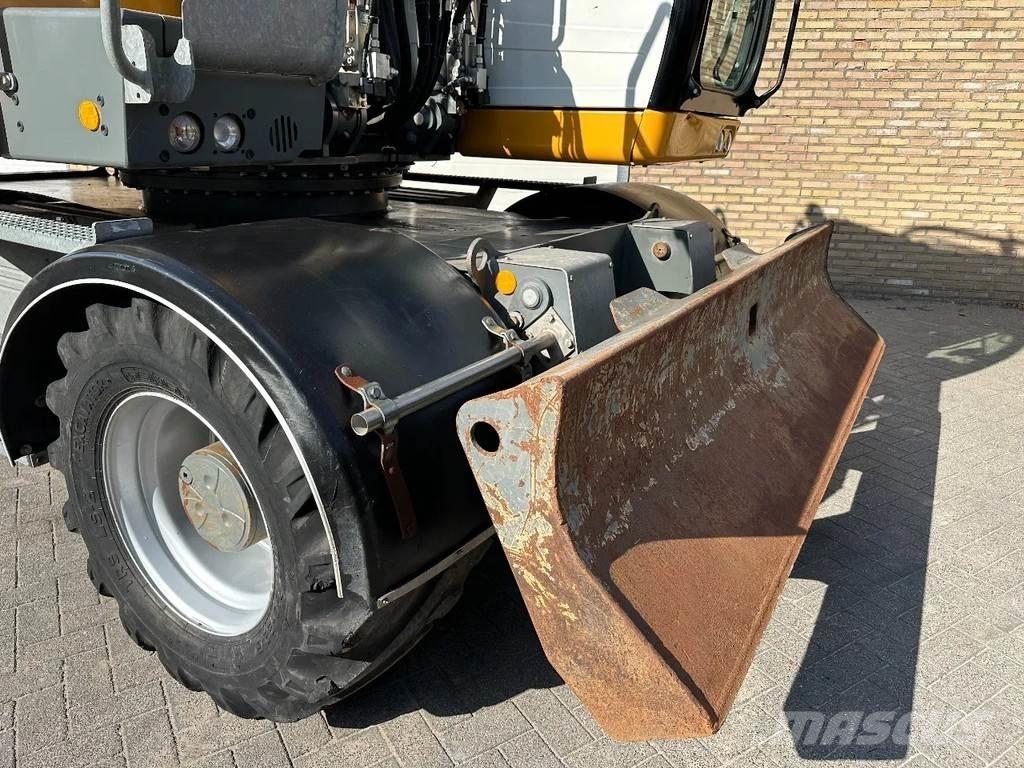 Liebherr A914 Bageri točkaši