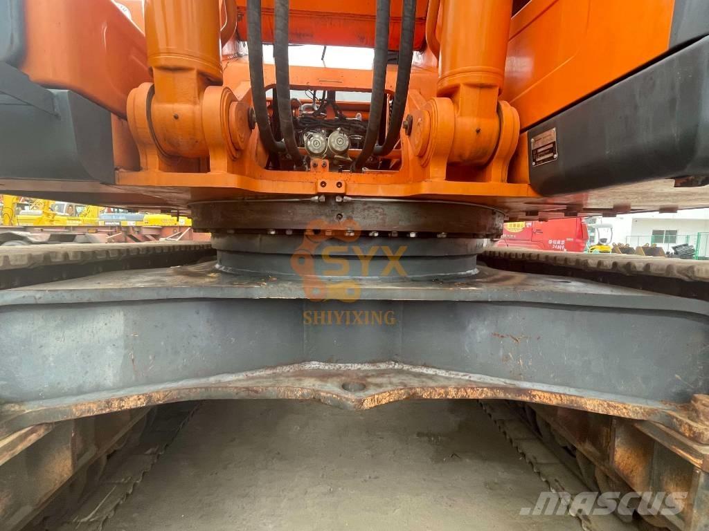 Doosan DX500 LCA Bageri guseničari