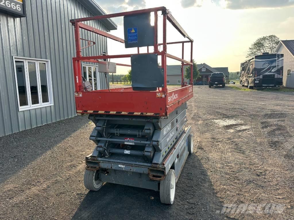 SkyJack SJ 4632 Makazaste platforme