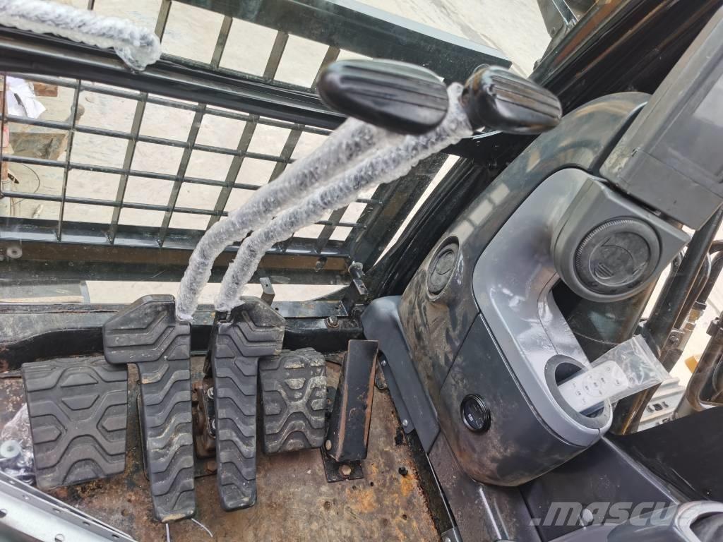 CAT 330 D Bageri guseničari
