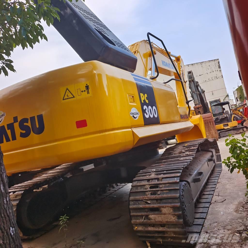 Komatsu PC 300 Bageri guseničari