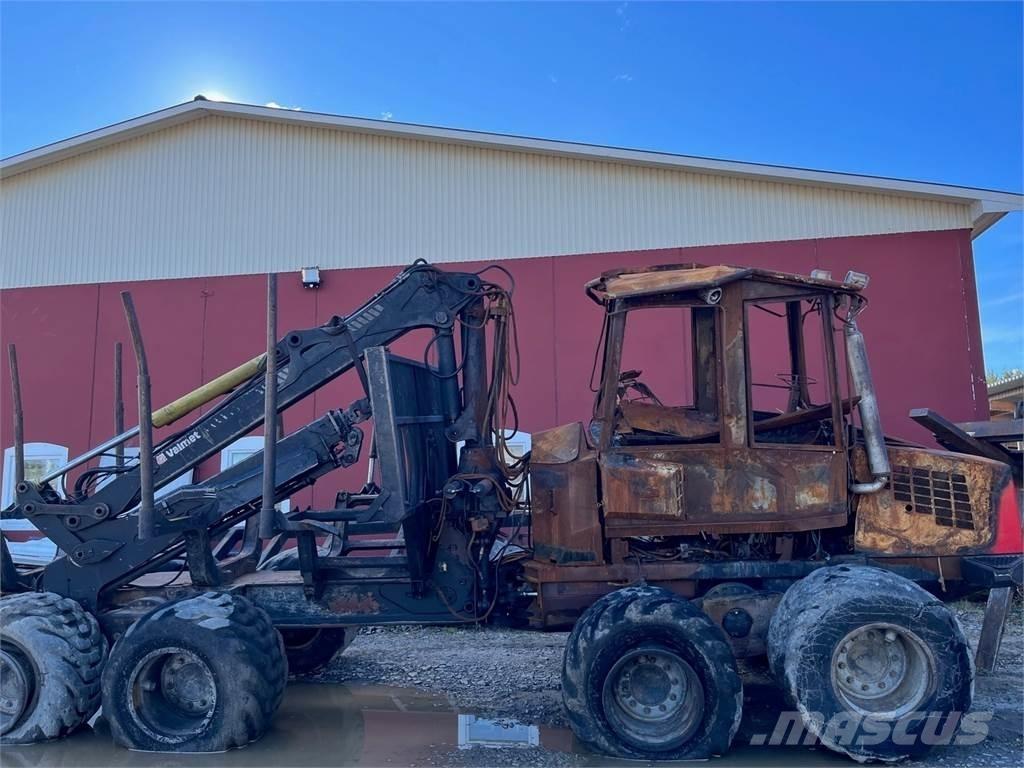 Komatsu 840TX Forvarderi