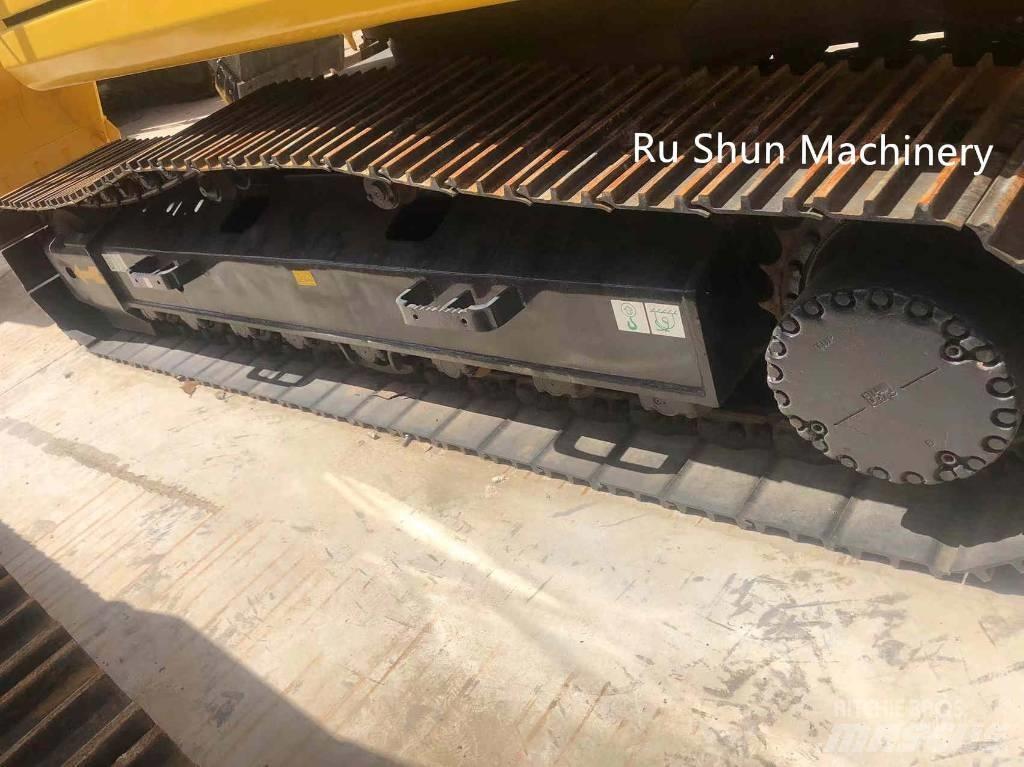 Komatsu PC 220-8 Bageri guseničari