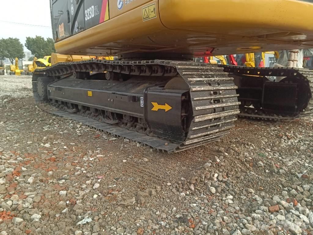 CAT 323 D Bageri guseničari