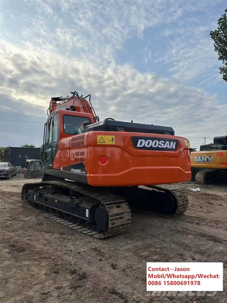 Doosan DX 225 LCA Bageri guseničari