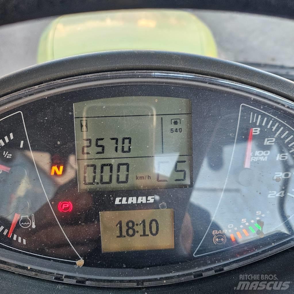 CLAAS Arion 550 Traktori
