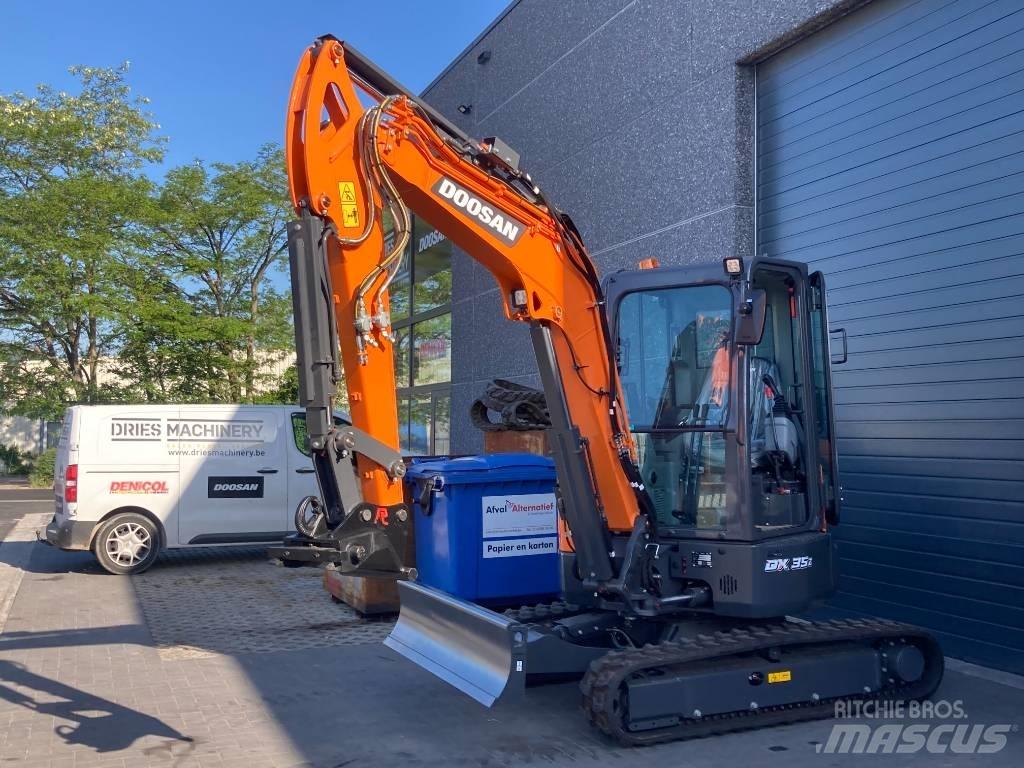 Develon DX 35 Z-7 Mini bageri < 7t