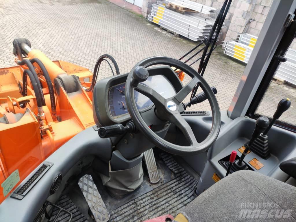 Fiat-Hitachi W90 Utovarivači na točkove