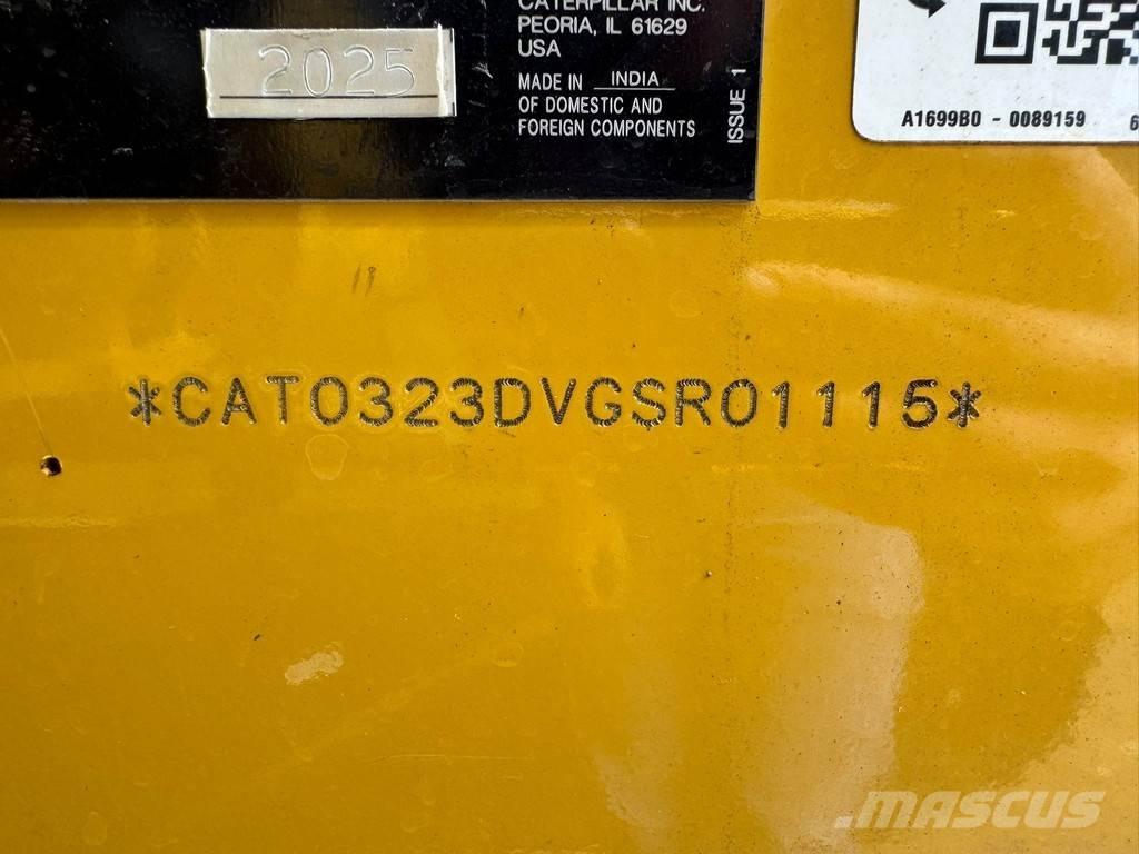 CAT 323D3 Bageri guseničari