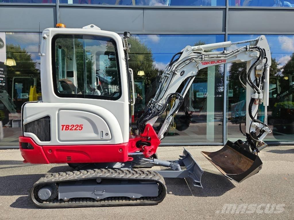 Takeuchi TB 225 Mini bageri < 7t