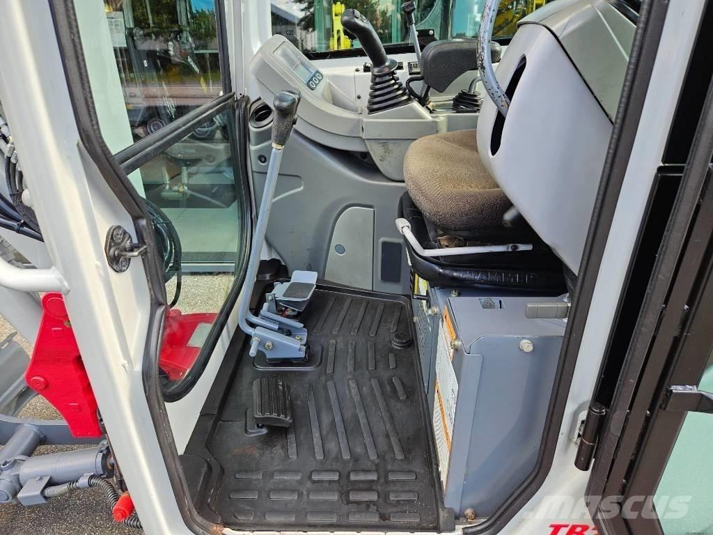 Takeuchi TB 225 Mini bageri < 7t
