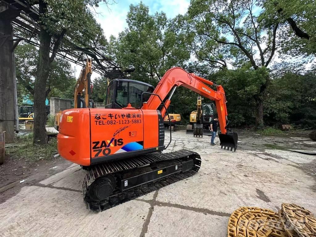 Hitachi 70 Bageri guseničari