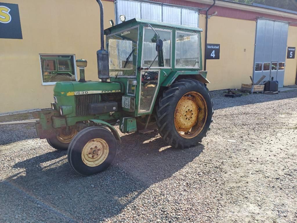 John Deere 1630 Traktori