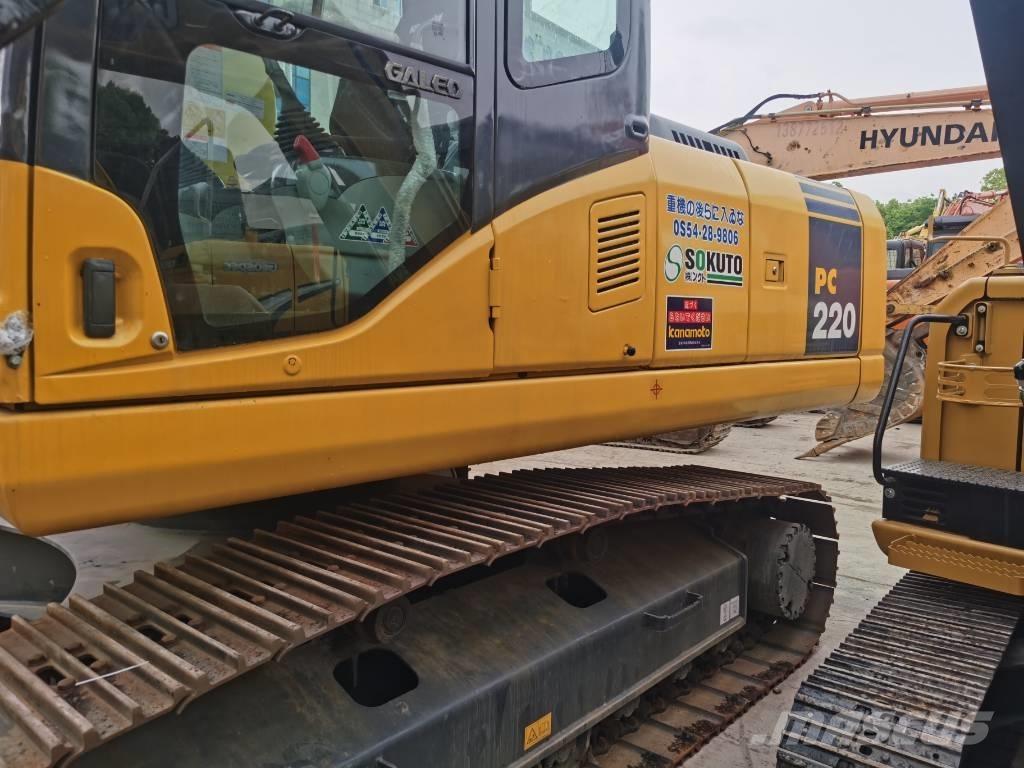 Komatsu PC220-7 Bageri guseničari