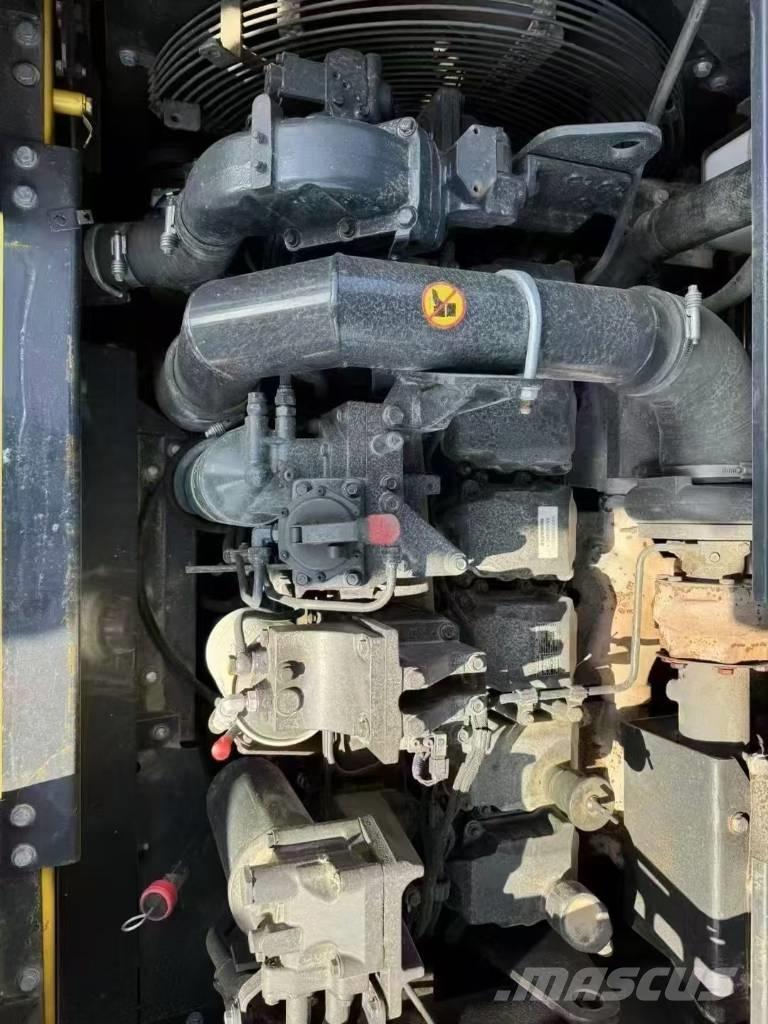 Komatsu PC 400-8 Bageri guseničari