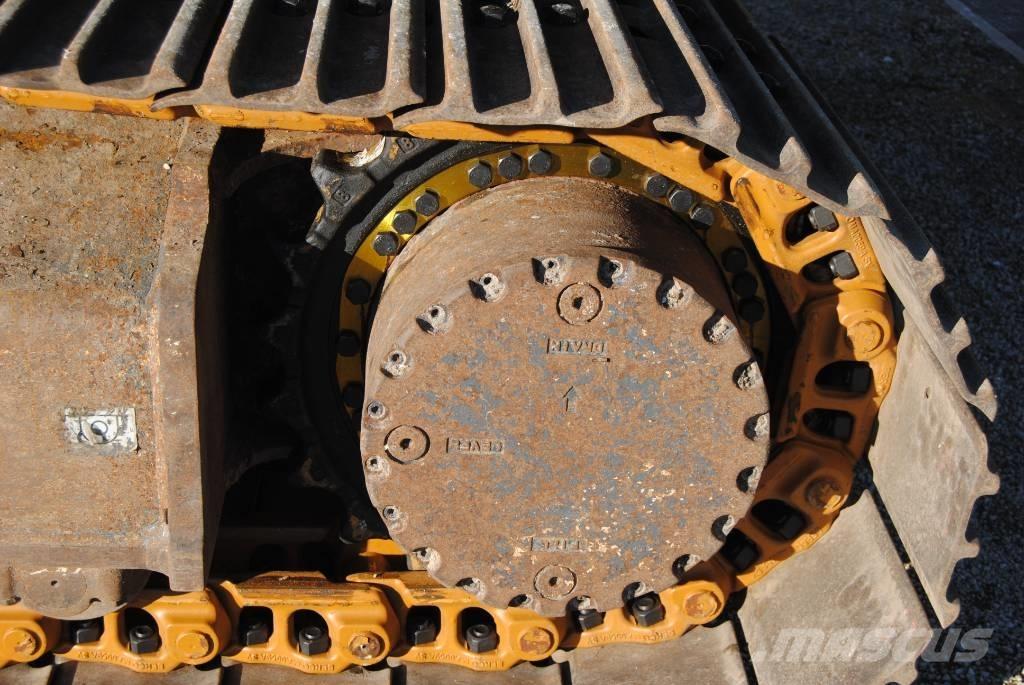 Kobelco SK210LC-10E Bageri guseničari