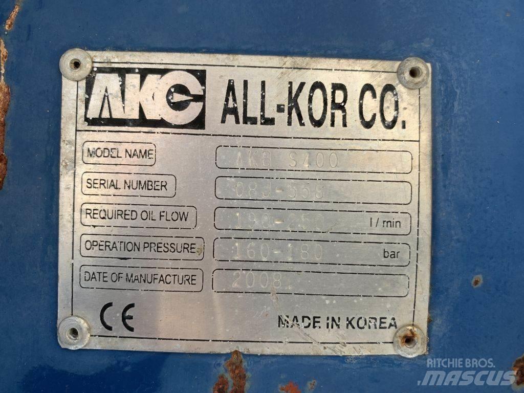  AKC AKB-S400 Čekići