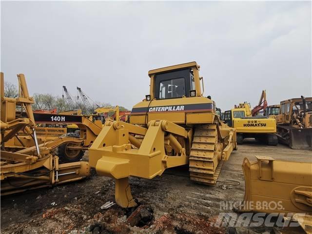 CAT D7H Buldožeri guseničari