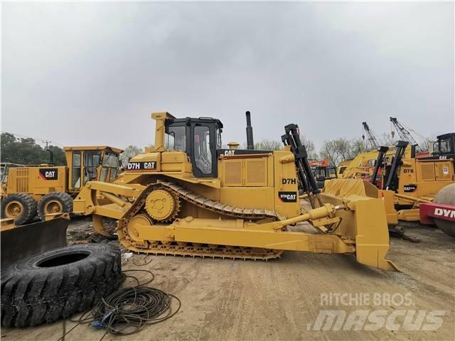CAT D7H Buldožeri guseničari