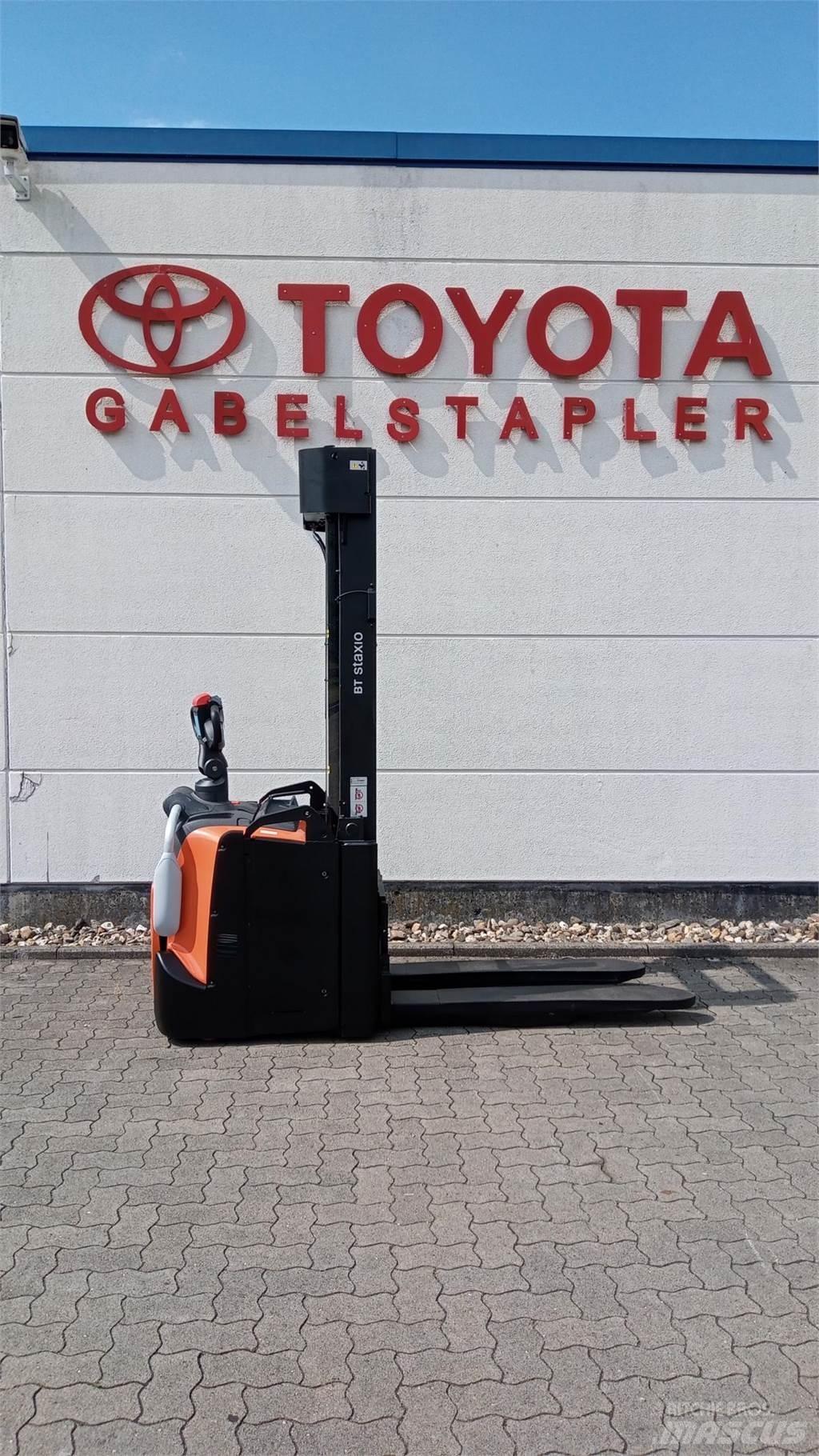 Toyota SWE160L Ručni električni viljuškar