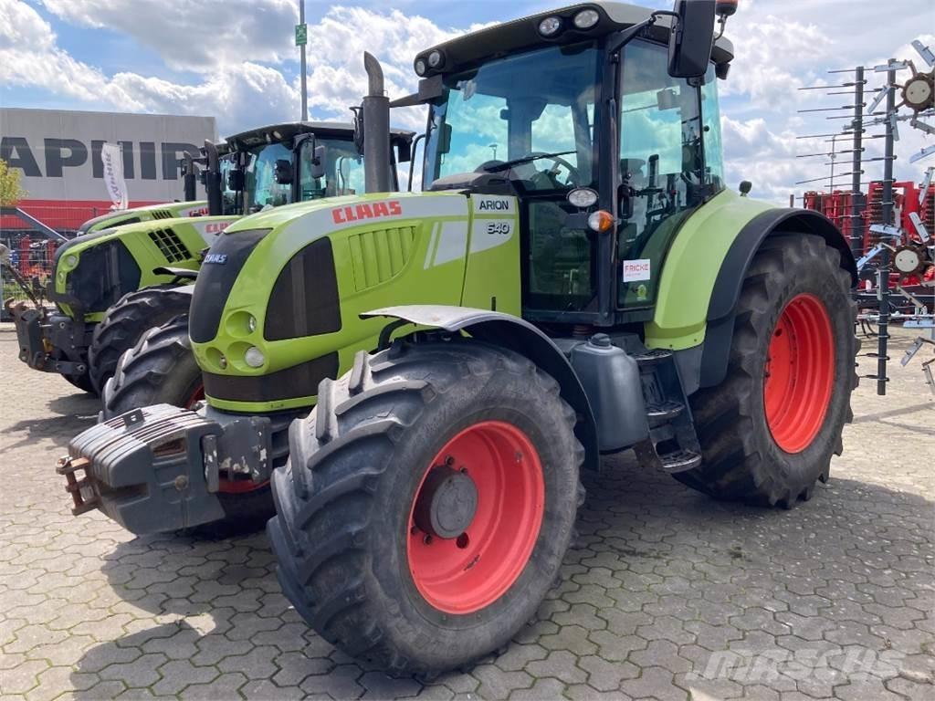 CLAAS Arion 640 Traktori