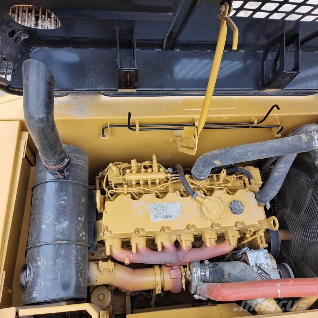 CAT 320 D2L Bageri guseničari