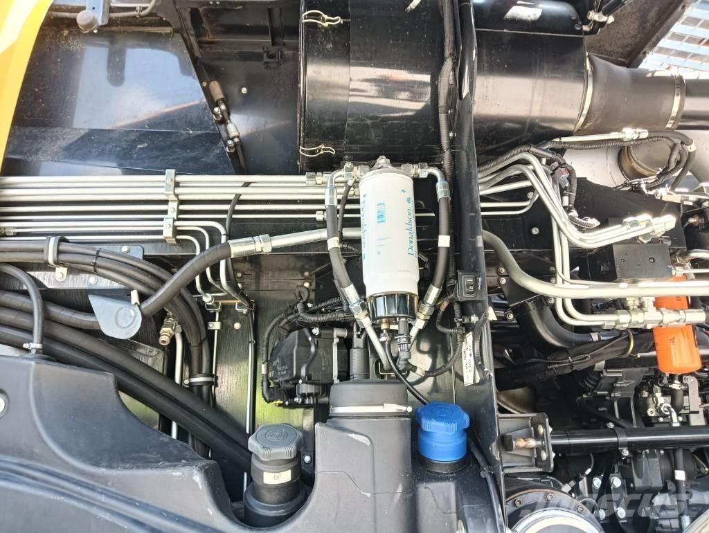New Holland FR 650 Mašine za stočnu hranu sa sopstvenim pogonom