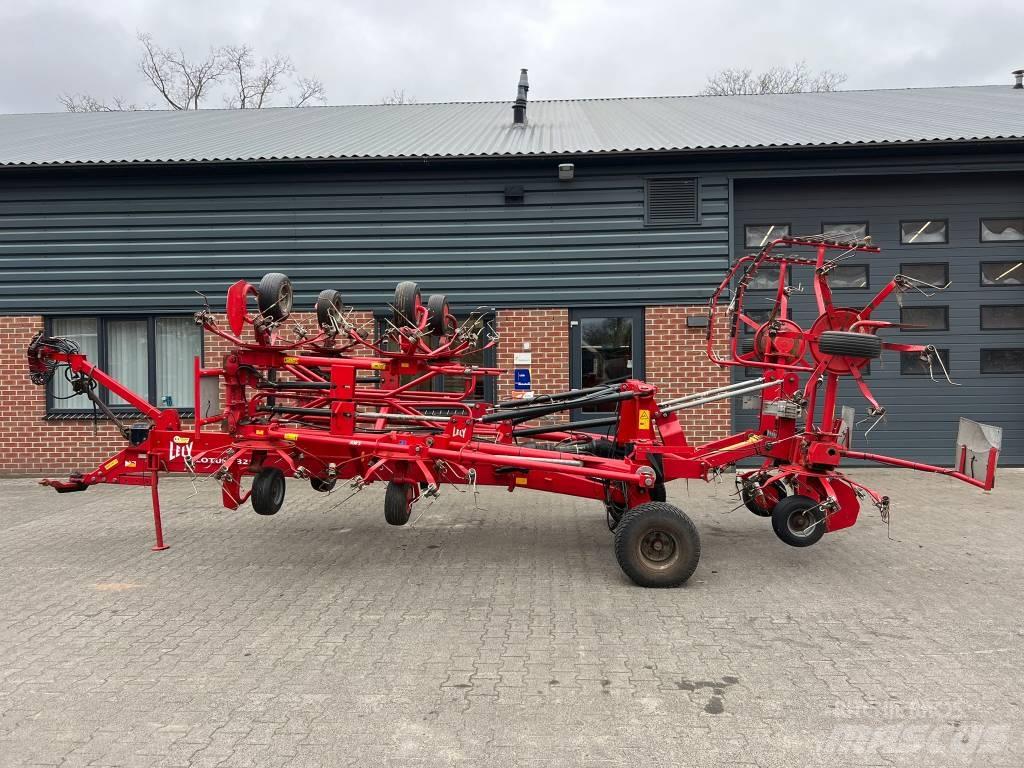 Lely Lotus 1325 Okretači i sakupljači sena