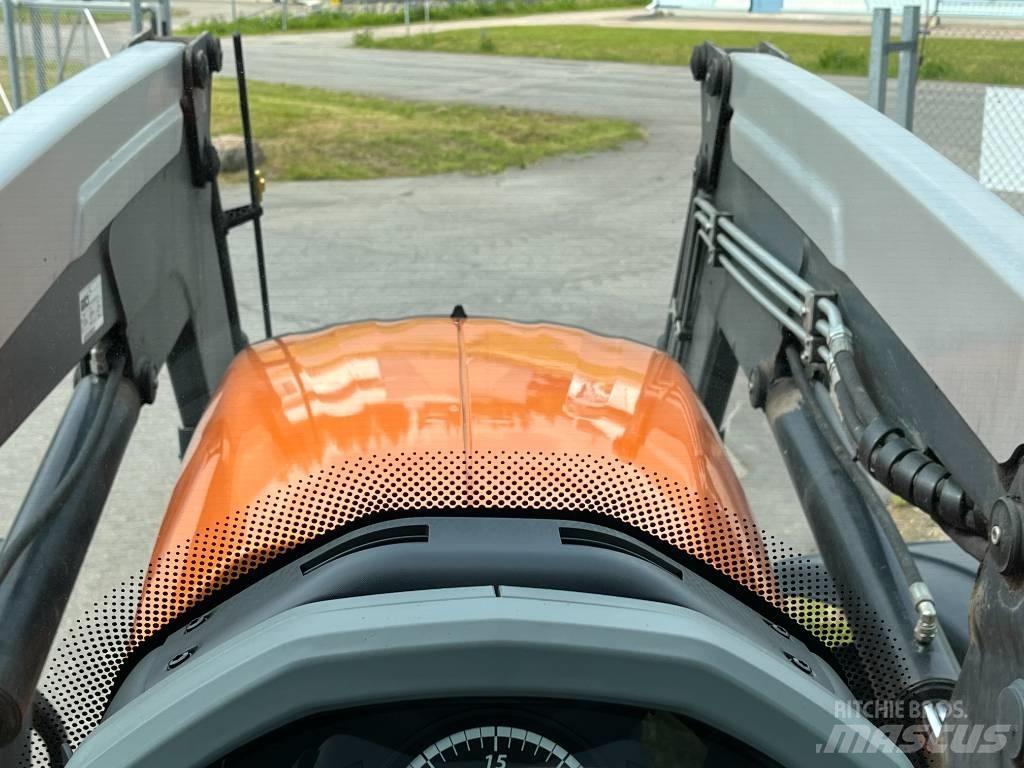 Valtra T174 Traktori