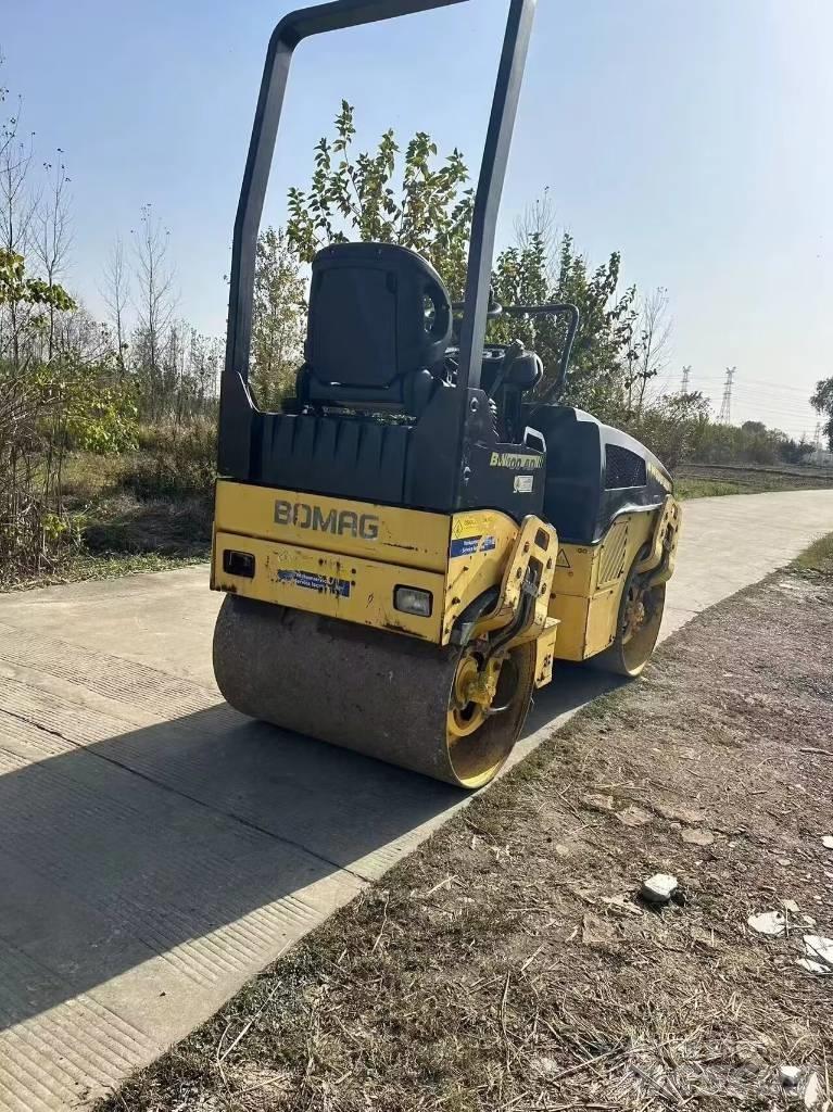 Bomag BW 100 AD Valjci sa duplim bubnjem