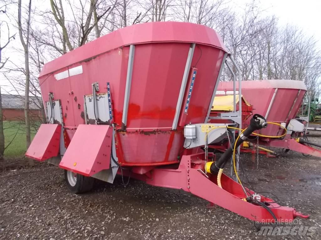 JF VM-27 Mešaona stočne hrane