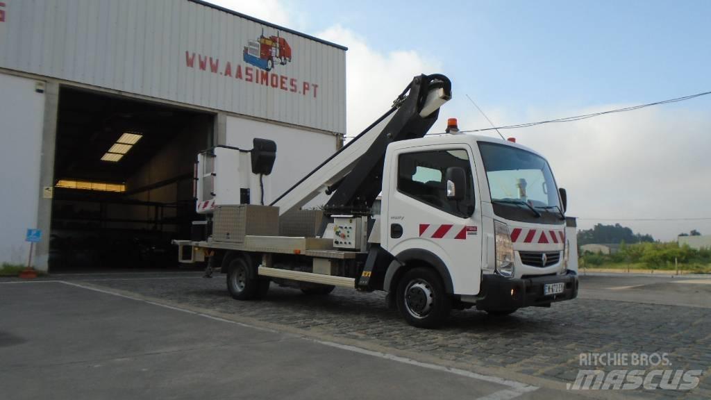 Renault Maxity Auto korpe