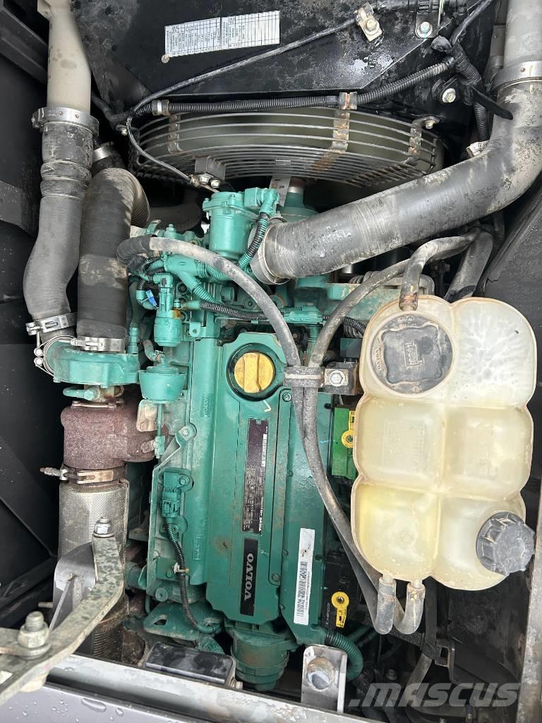 Volvo EC 140 EL Bageri guseničari