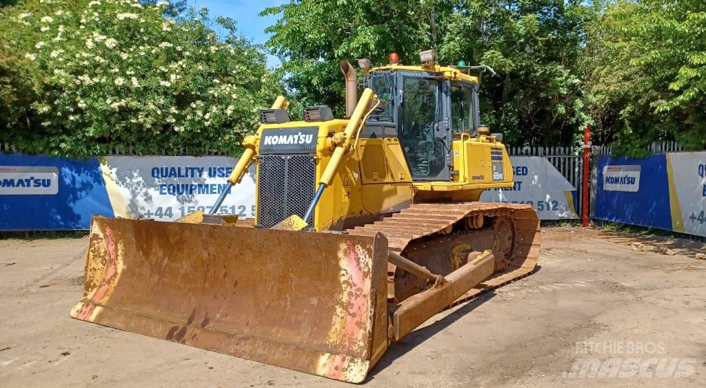 Komatsu D65PX-18 Buldožeri guseničari