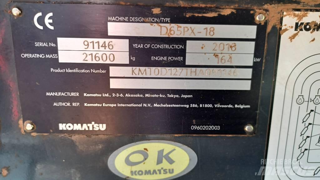Komatsu D65PX-18 Buldožeri guseničari