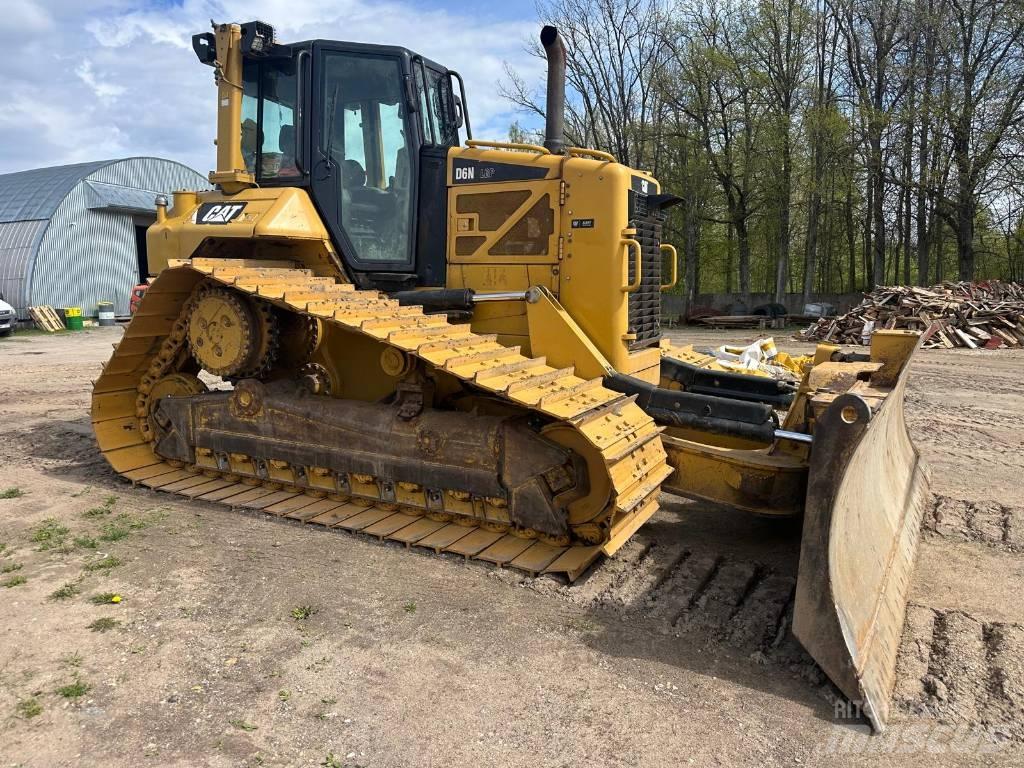 CAT D 6 N Buldožeri guseničari