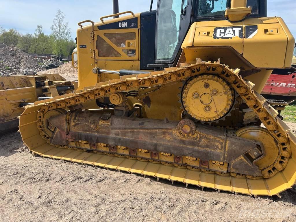 CAT D 6 N Buldožeri guseničari