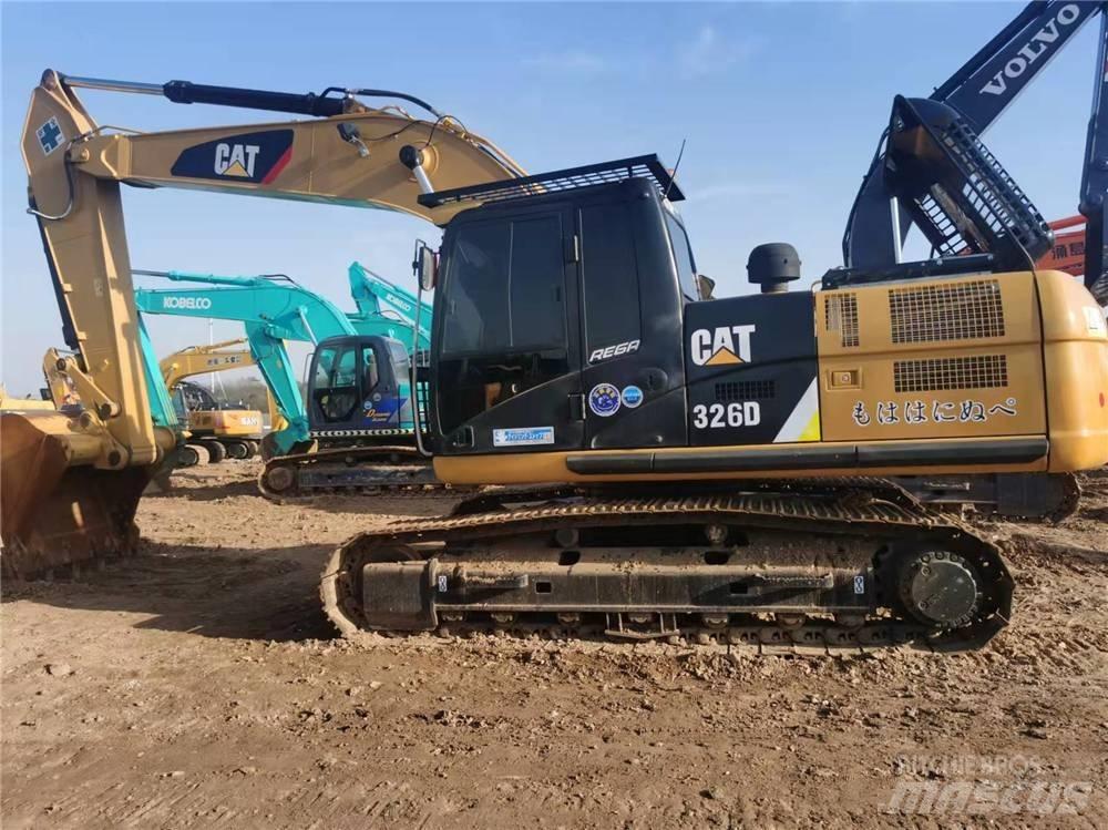 CAT 326D Bageri guseničari