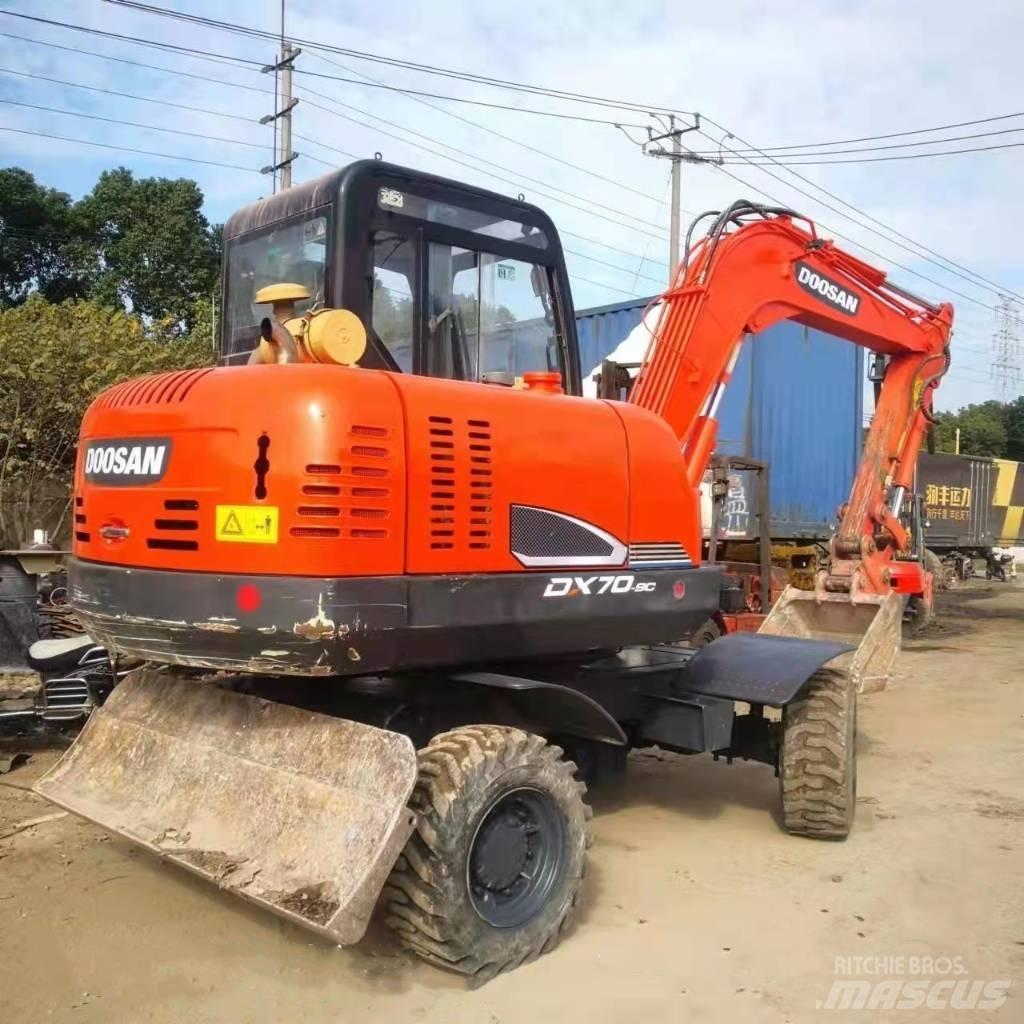 Doosan DX70W-9C Bageri točkaši