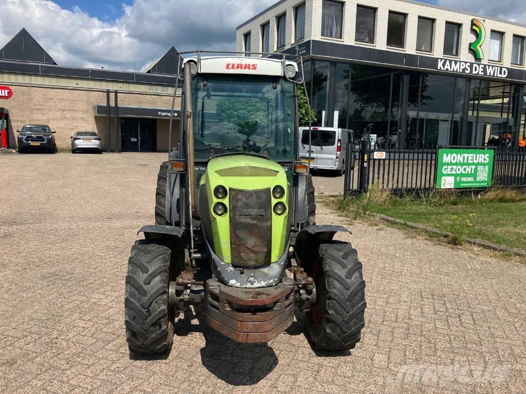 CLAAS Nectis 257 VL Traktori