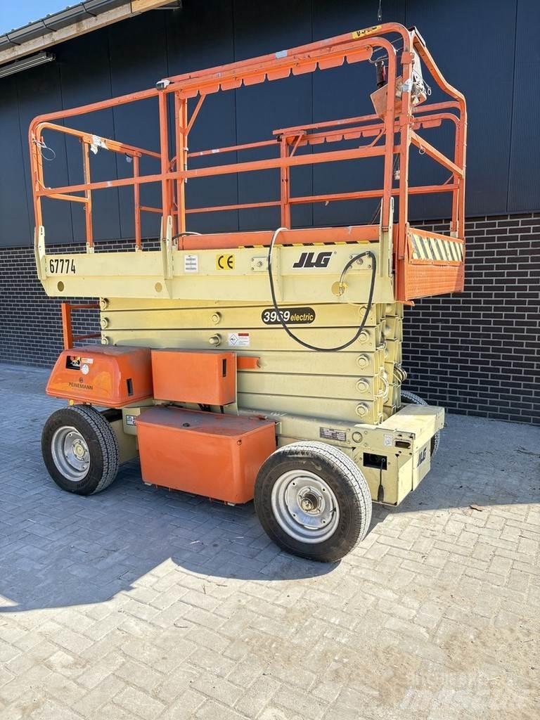JLG 3969 Makazaste platforme