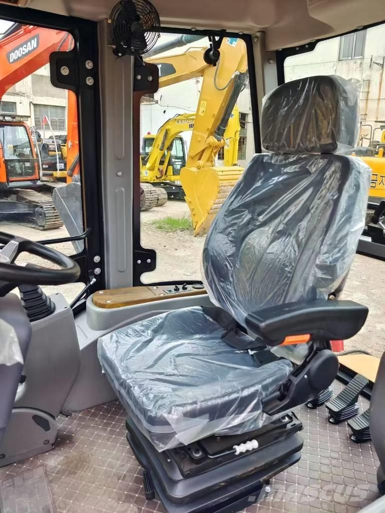 CAT 420 F Rovokopači