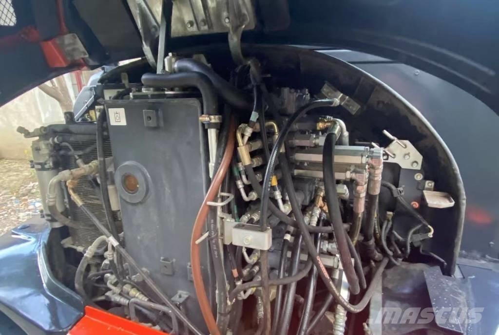 Kubota 165 Bageri guseničari