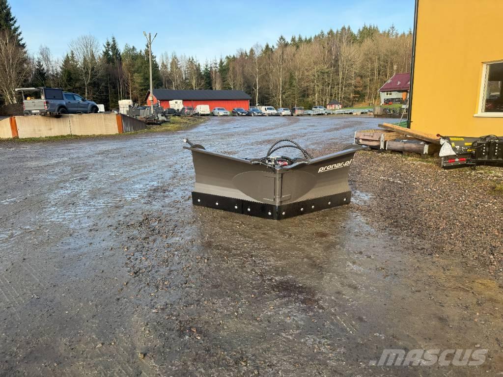 Pronar PUV 2600 M Snežne daske i plugovi